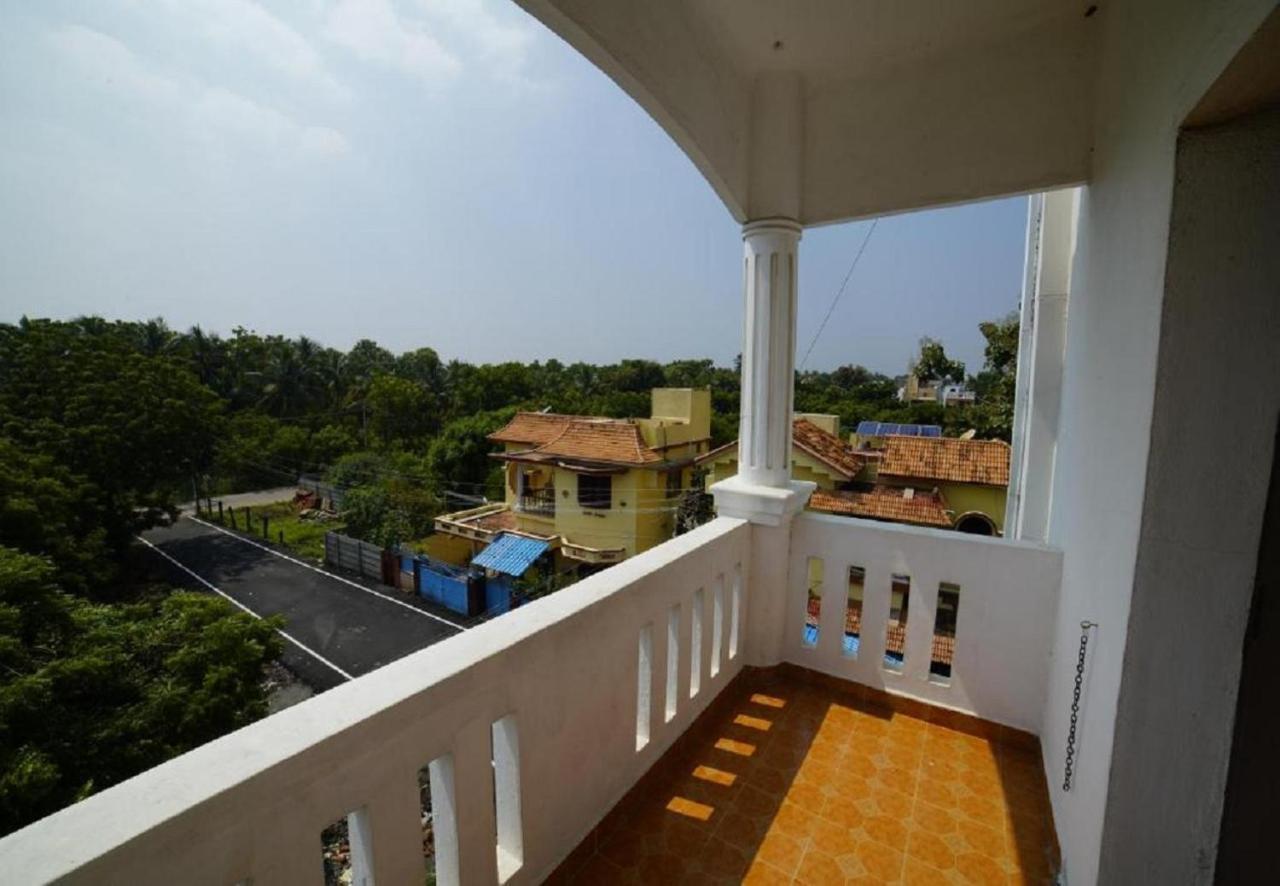 Hotel Castle Manor - Auroville Beach Ποντισερί Εξωτερικό φωτογραφία